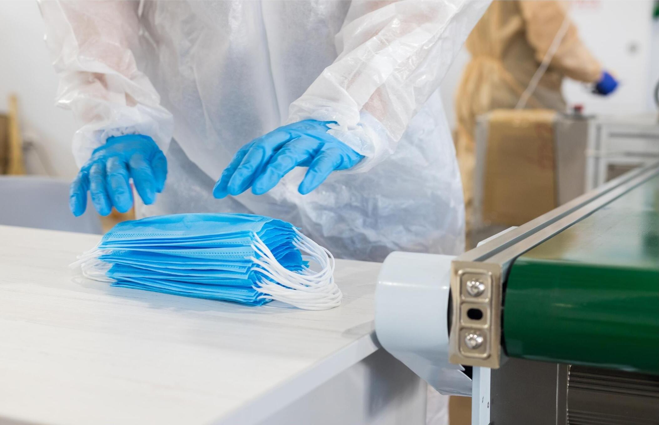 Abpacken von Masken nach Medizinischem Standart